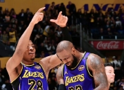 乐鱼体育入口-包含NBA南部冠军战即将打响湖人力争三连胜的词条