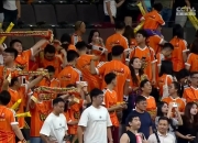 乐鱼体育培训-体育竞技场面激烈紧张，观众眼前一亮