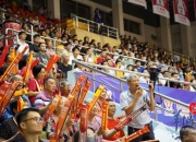 乐鱼体育网页版-热心球迷支持！篮球联赛看台热情高昂到展现的简单介绍