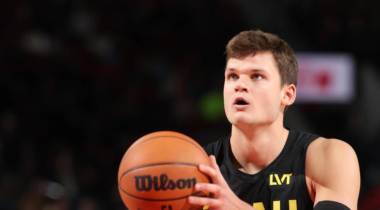 关于爵士队新援表现不俗被誉为天赋的信息 关于爵士队新援表现不俗被誉为天赋的信息