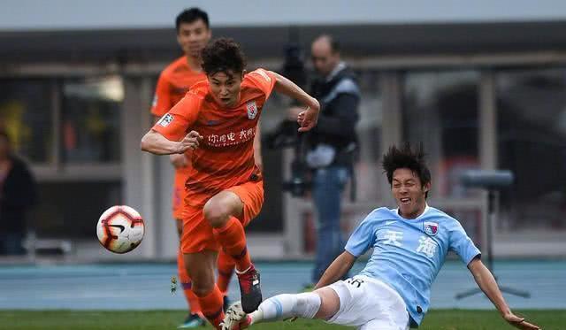 天津天海客场大胜，稳坐积分榜前列