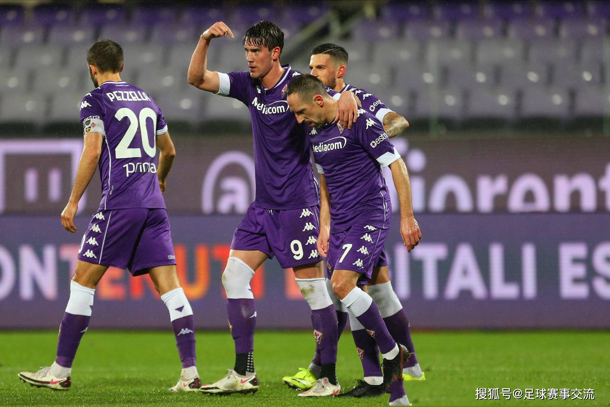 佛罗伦萨强势压制对手，轻松取得胜利