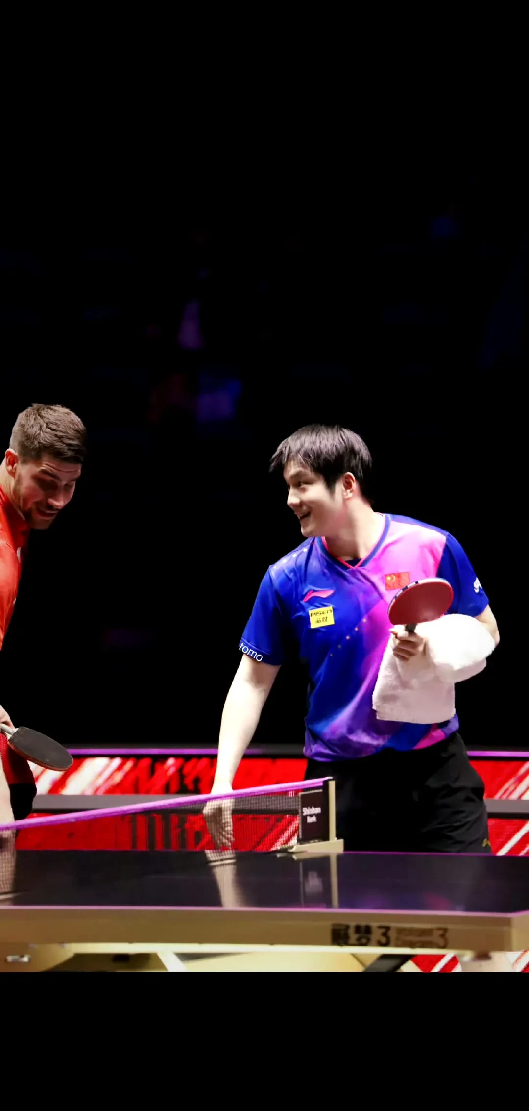 球员们在比赛中彰显出色实力，势不可挡