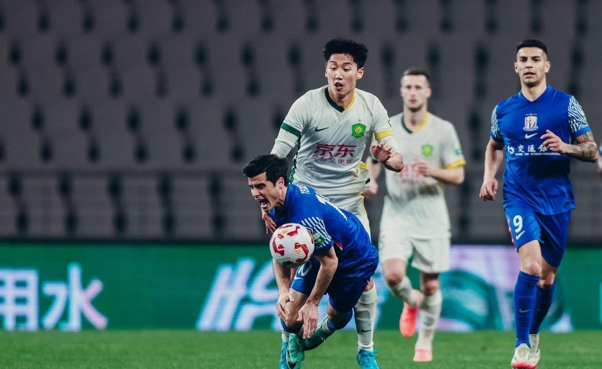 上海绿地申花主帅：球员士气高涨，必争胜负的简单介绍