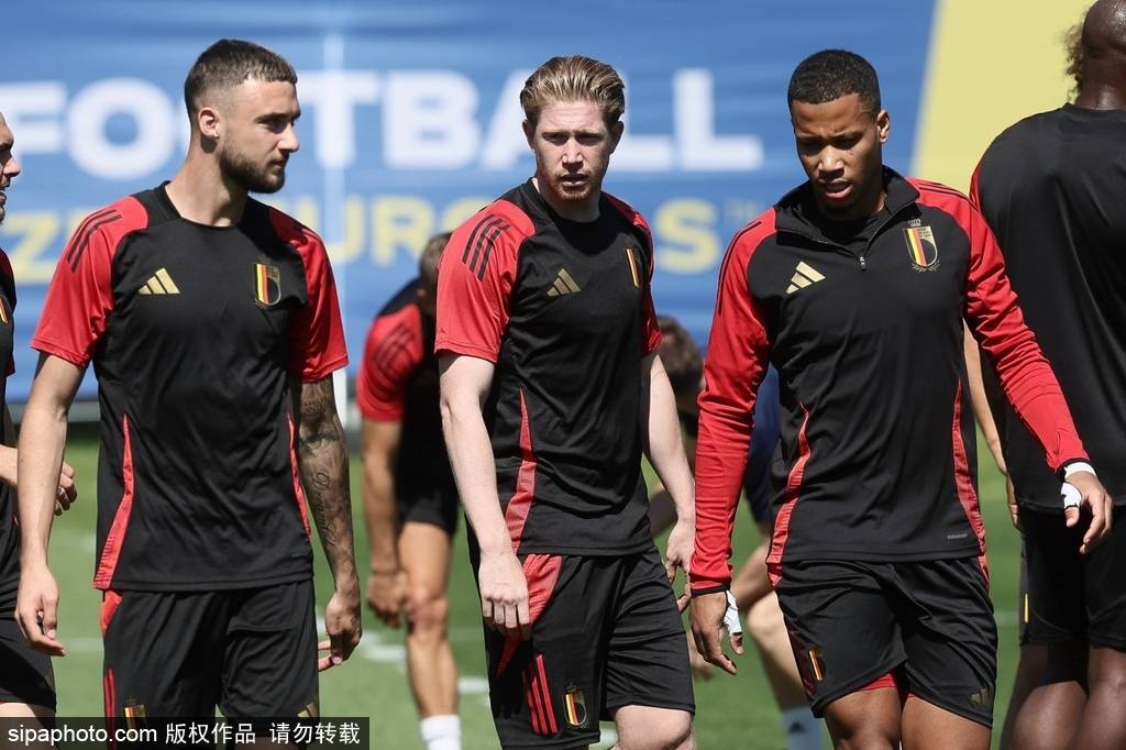 葡萄牙队在淘汰赛中战胜比利时，晋级半决赛