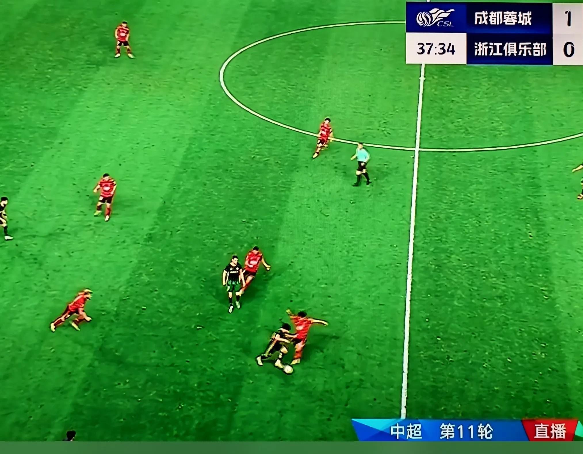 全场比赛精彩点评，球队表现备受瞩目