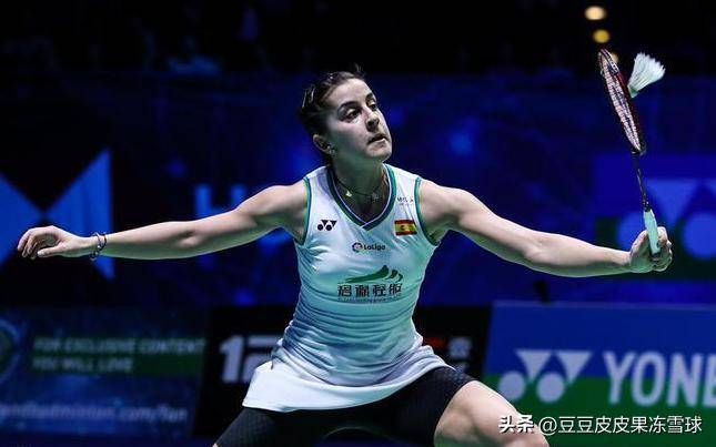 包含英国羽毛球女选手全力以赴，勇夺金牌的词条