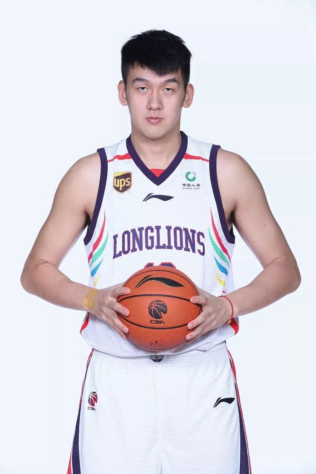 主力阵容整装待发，球队胜利加冕西部榜首！的简单介绍