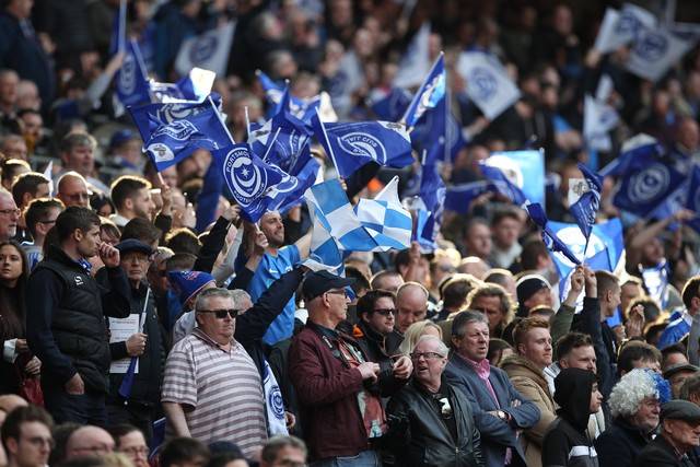 包含莱切斯特城表现不俗，重返欧战赛场的词条