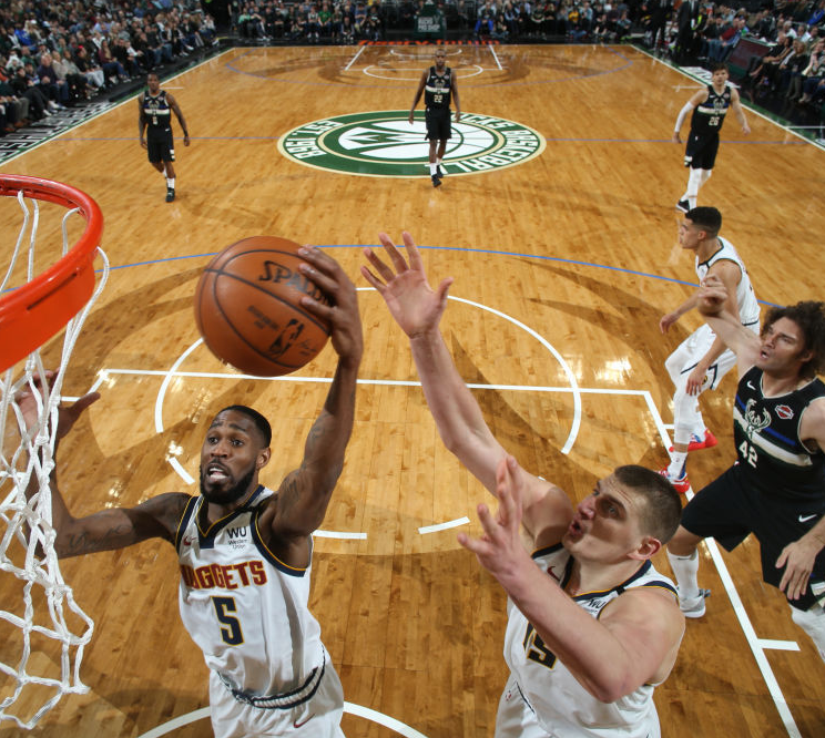 关于东西部争相夺冠，无冕之王重新登顶的信息