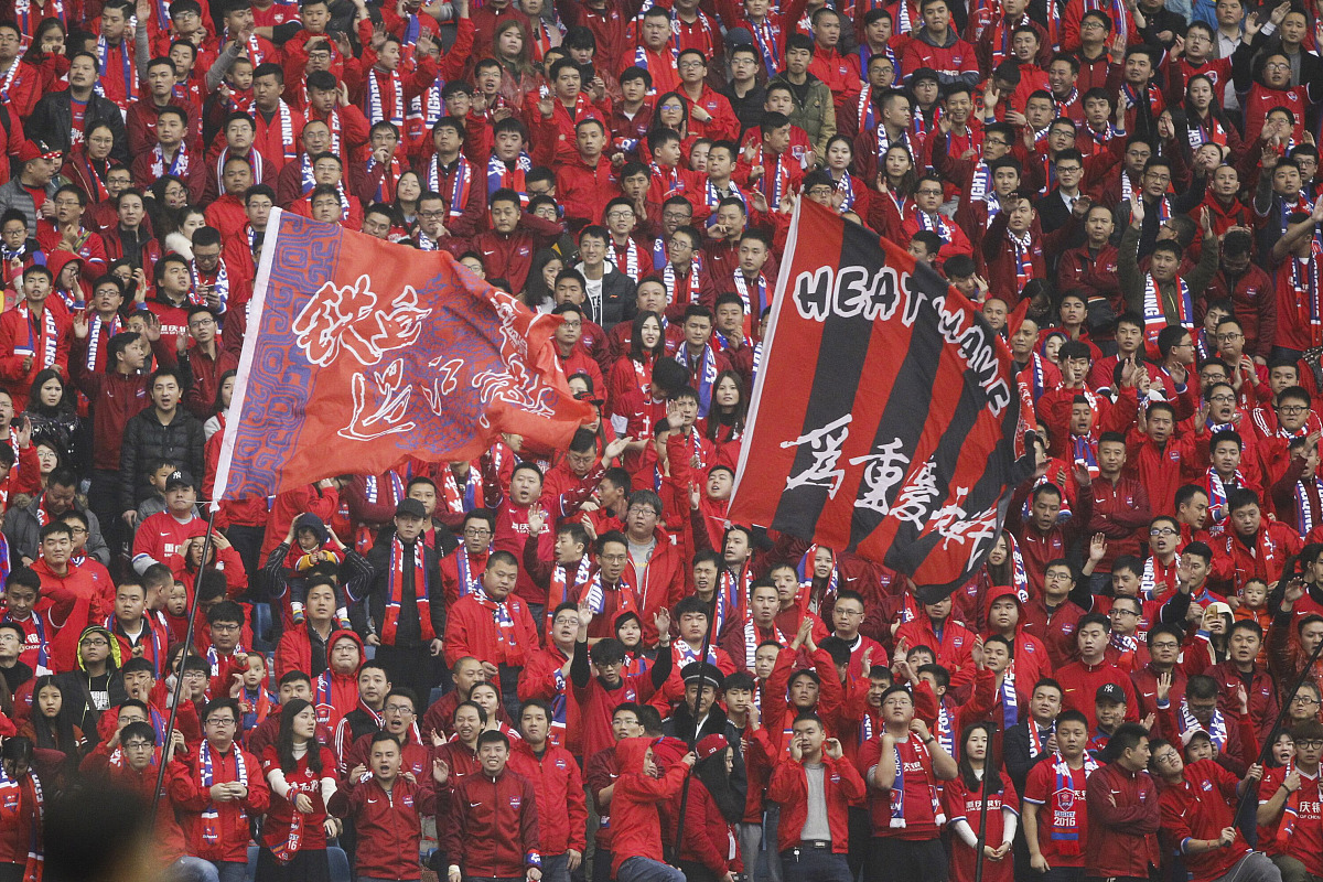 曼联战胜死敌,成功逆转晋级八强 曼联战胜死敌,成功逆转晋级八强